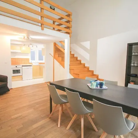 Grand Place - Nice 100m2 - 3 Bedrooms Apartment