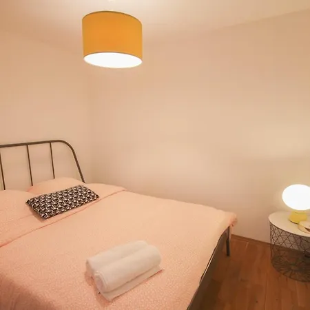 Apartment Grand Place - Nice 100m2 - 3 Bedrooms