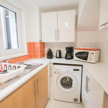 Grand Place - Nice 100m2 - 3 Bedrooms アパート